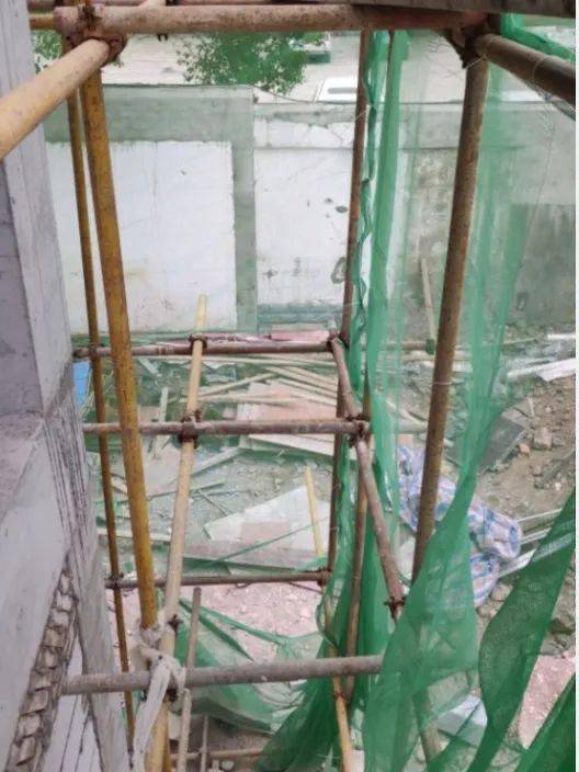 2021年建设工程文明施工管理实践与要求